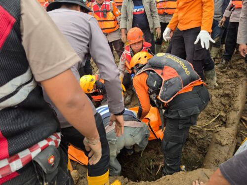 (Update) Korban Terakhir Galodo di Solok Ditemukan Meninggal Dunia