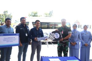 BRI Peduli Serahkan Ambulance Toyota Hiace, Dukung Penguatan Layanan Kesehatan Klinik Pratama Lanud Sutan Sjahrir Padang